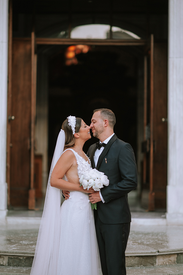 romantic-summer-wedding-crete-olive-leaves-white-flowers_30