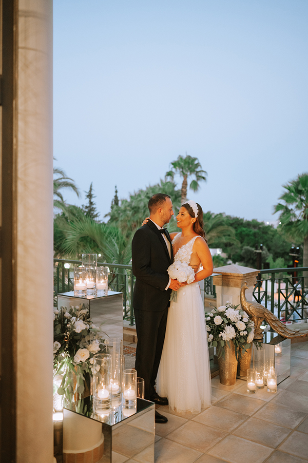 romantic-summer-wedding-crete-olive-leaves-white-flowers_44x