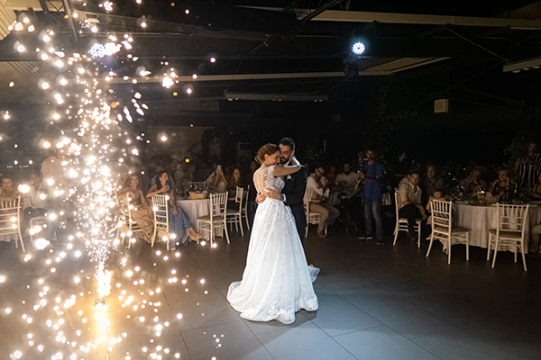 romantic-summer-wedding-patra-white-roses_13