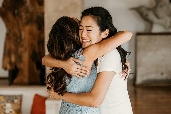 simply-chic-summer-wedding-athens-white-lycianthus-greeneries_08