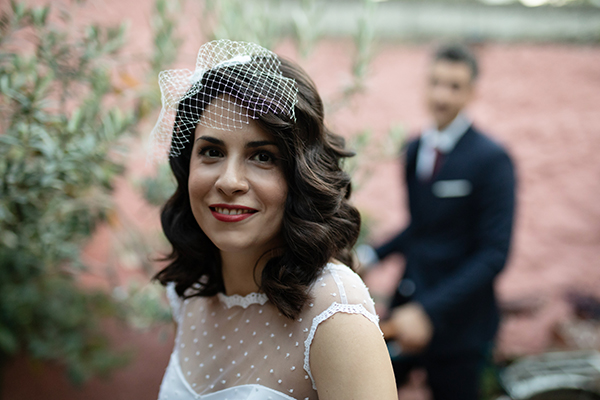 spring-civil-wedding-athens-vintage-mood_05