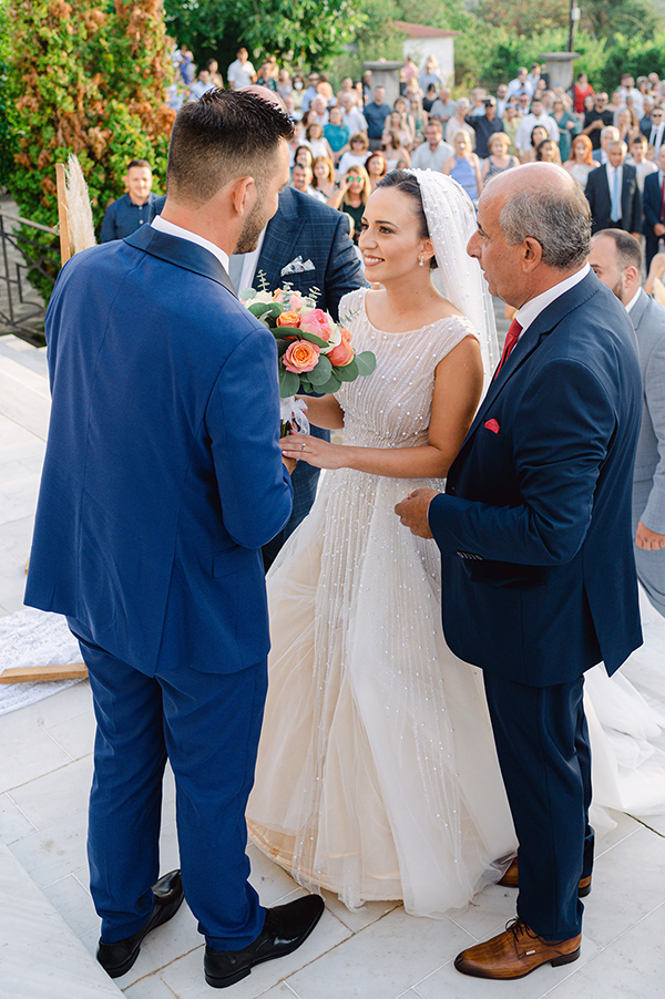 summer-wedding-nafpaktos-beautiful-flowers-lush-greenery_21