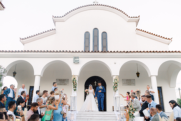 summer-wedding-nafpaktos-beautiful-flowers-lush-greenery_26