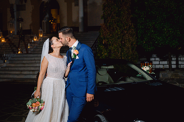 summer-wedding-nafpaktos-beautiful-flowers-lush-greenery_44