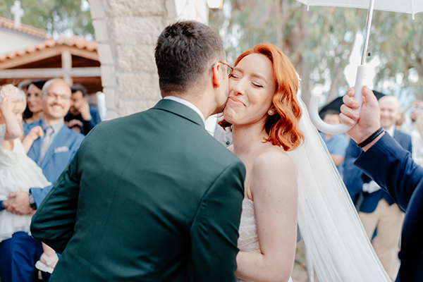 summer-wedding-nafpaktos-white-peonies-lisianthus_15