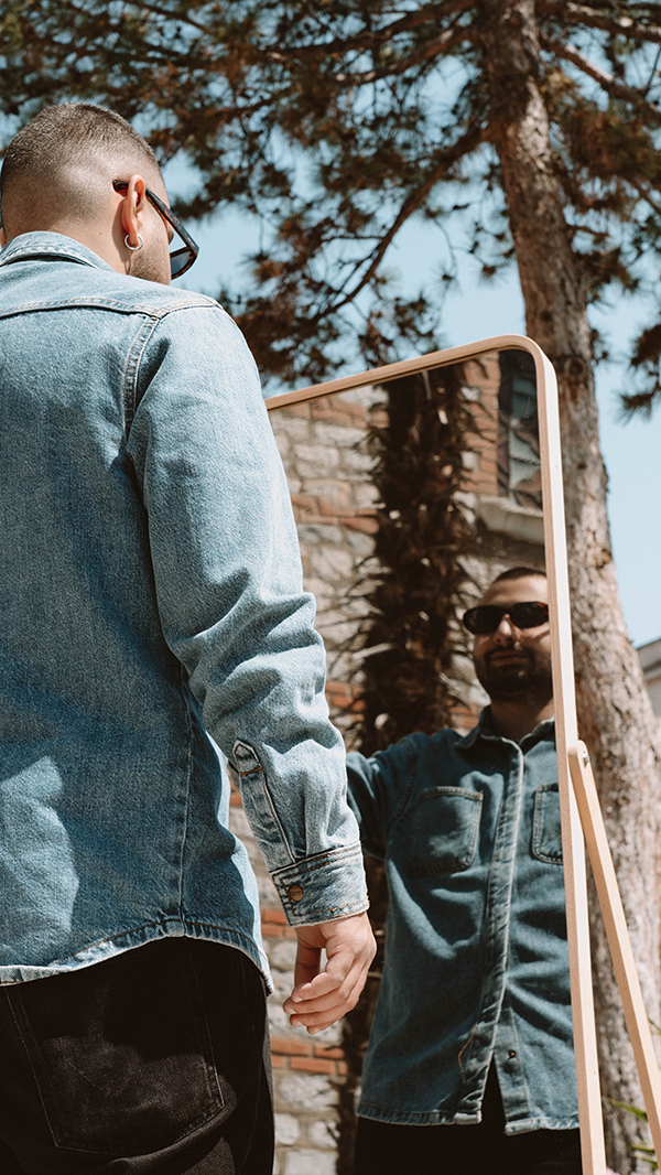 unique-idea-mirrorbooth-fan-wedding-party_04