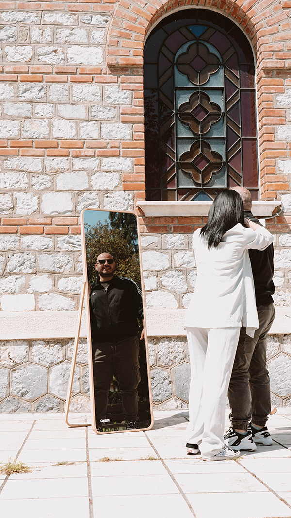 unique-idea-mirrorbooth-fan-wedding-party_07