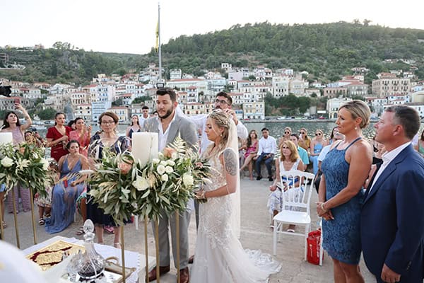 beautiful-destination-summer-gytheio-wedding-white-roses-olive-leaves_01x