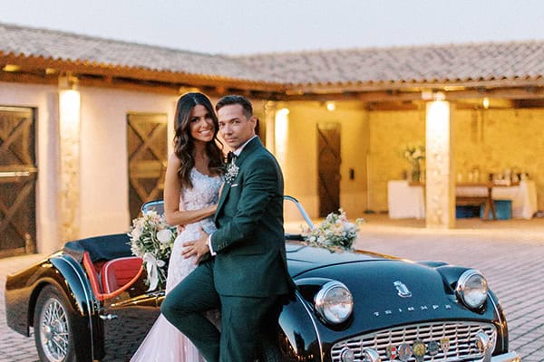 Υπέροχος καλοκαιρινός γάμος στην Αθήνα με απαλα χρώματα και ρομαντικές λεπτομέρειες | Σοφία & Θάνος Υπέροχος καλοκαιρινός γάμος στην Αθήνα με απαλα χρώματα και ρομαντικές λεπτομέρειες | Σοφία & Θάνος