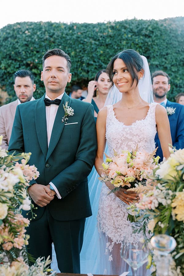 beautiful-summer-wedding-athens-pale-tones-romantic-details_17