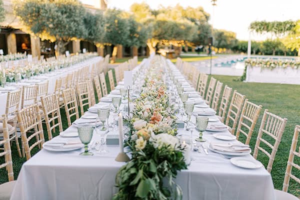 beautiful-summer-wedding-athens-pale-tones-romantic-details_30