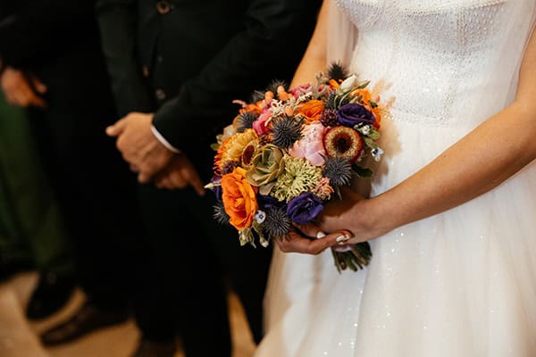 beautiful-summer-wedding-larnaca-bold-colors_05