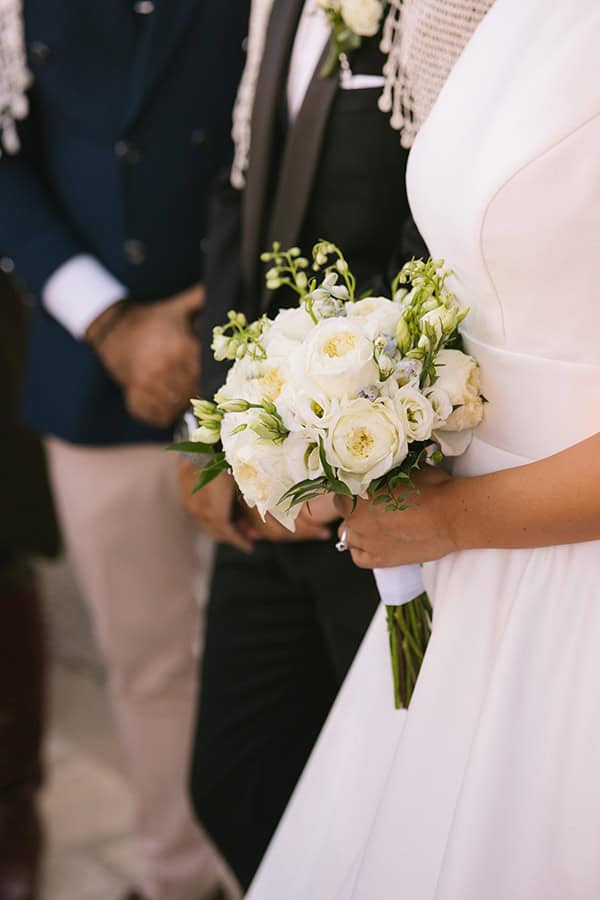 beautiful-summer-wedding-rethymno-light-blue-hydrangeas-white-roses_24z