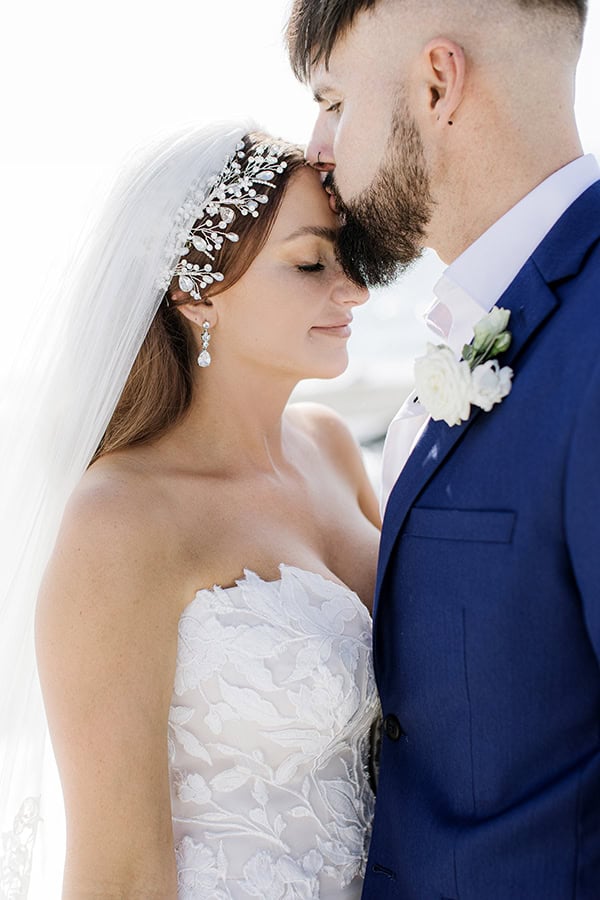 destination-summer-wedding-crete-white-peonies_01x