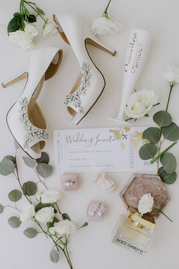 destination-summer-wedding-crete-white-peonies_08