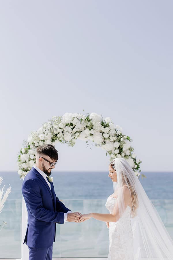 destination-summer-wedding-crete-white-peonies_22