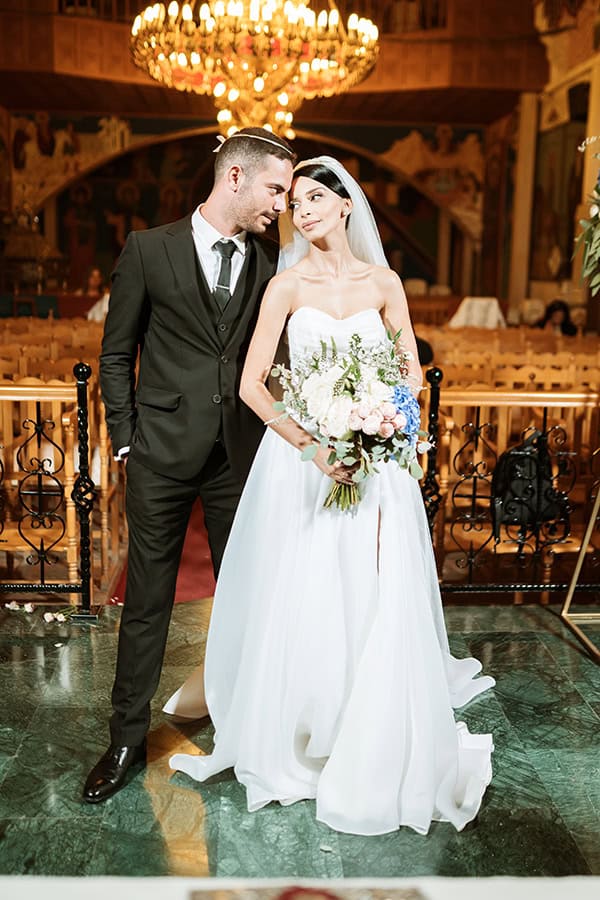 fall-wedding-limassol-blue-hydrangeas-roses_19
