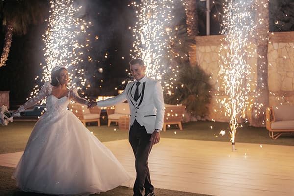 georgous-spring-boho-chic-wedding-athens-pampas-grass_24