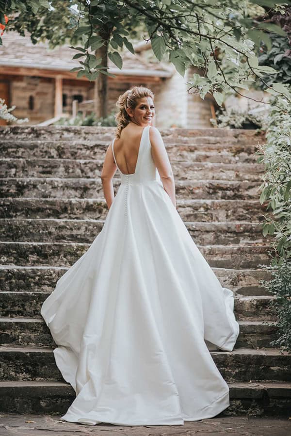 lovely-summer-wedding-baptism-papingo-white-florals_15x