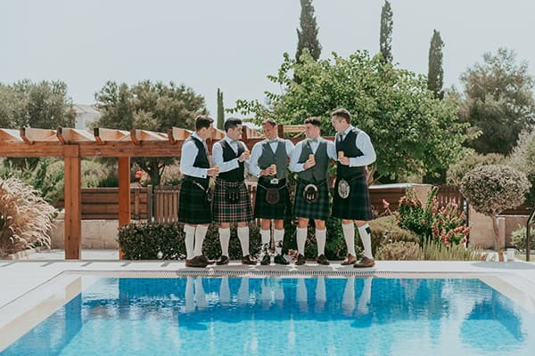 lovely-wedding-columbia-beach-resort-romantic-florals_11