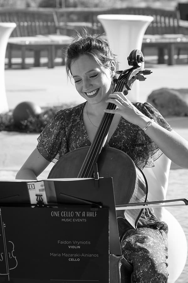 one-cello-n-half-promises-unforgettable-musical-entertainment_08