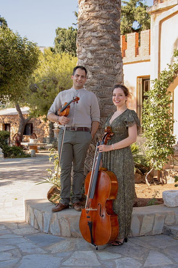 one-cello-n-half-promises-unforgettable-musical-entertainment_09