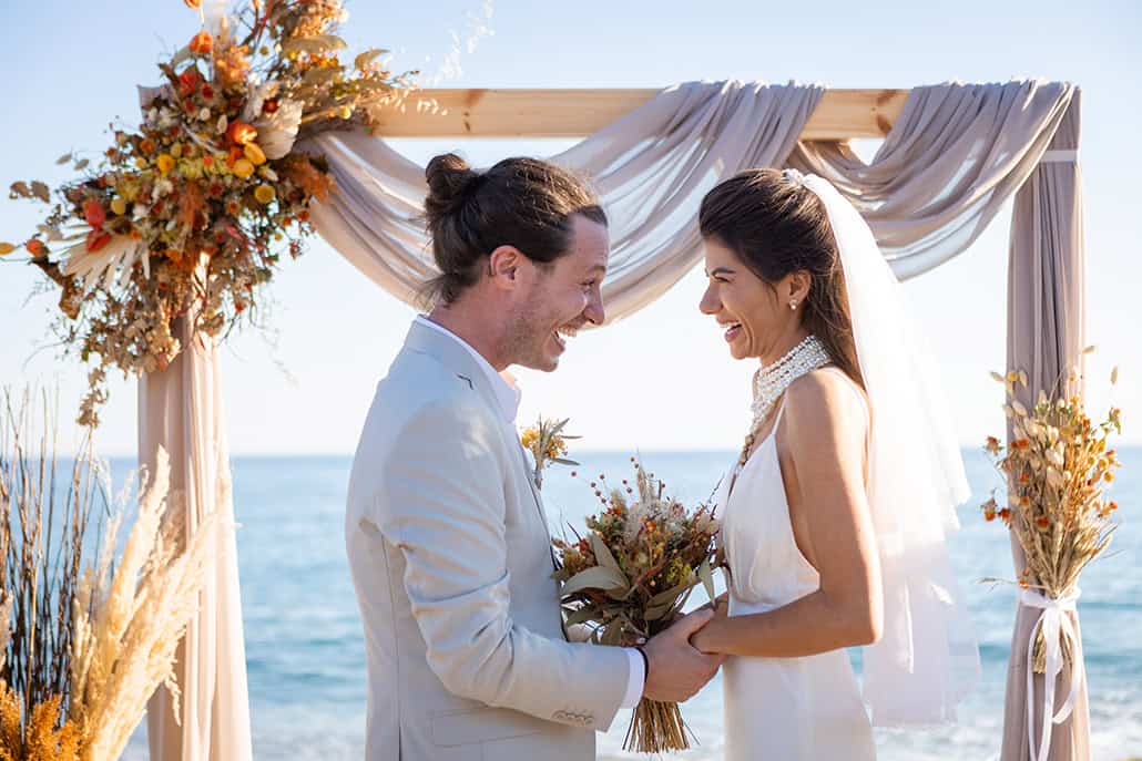 Ρομαντικός φθινοπωρινός γάμος στη Θάσο με αποξηραμένα άνθη | Berfin & Γιάννης