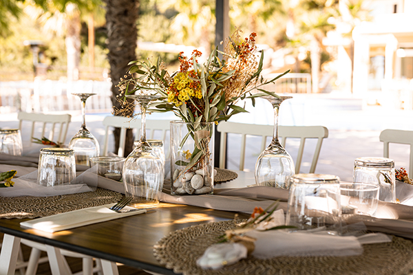 romantic-fall-wedding-thassos-dried-flowers_19x