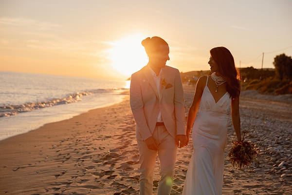 romantic-fall-wedding-thassos-dried-flowers_27