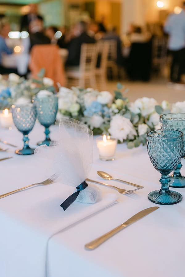romantic-spring-wedding-athens-white-light-blue-hydrangeas_48x