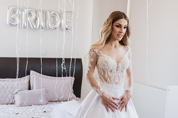 romantic-spring-wedding-limassol-white-peach-roses_13