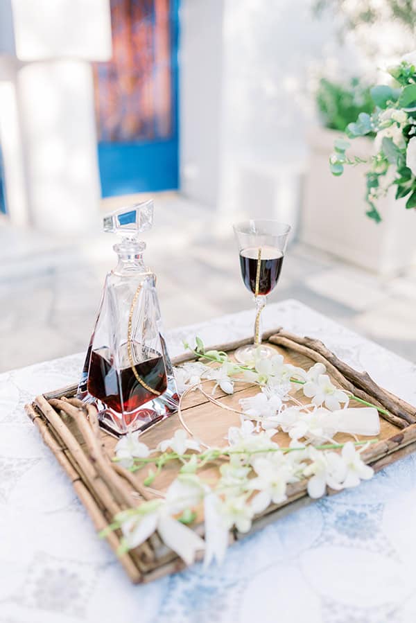 romantic-summer-wedding-athens-total-white-roses_23