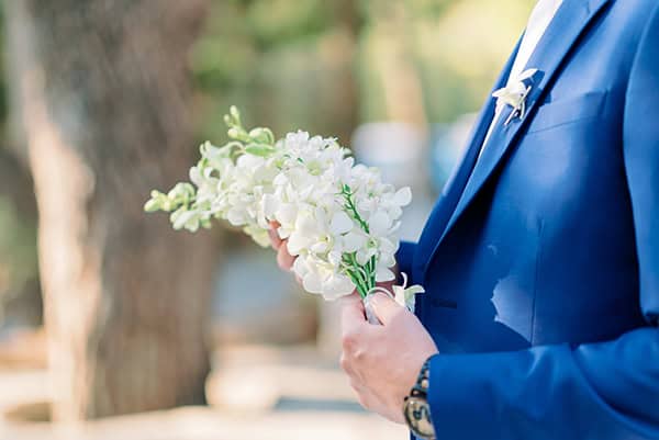 romantic-summer-wedding-athens-total-white-roses_28