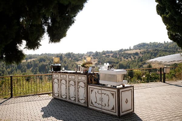 romantic-summer-wedding-chalkidiki-white-flowers_12