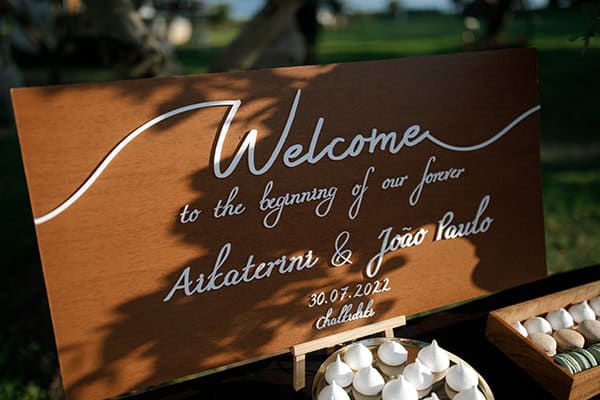 romantic-summer-wedding-chalkidiki-white-flowers_18x