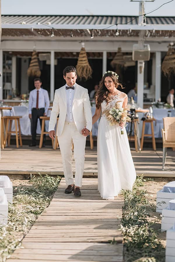 romantic-summer-wedding-evia-beach-view_15
