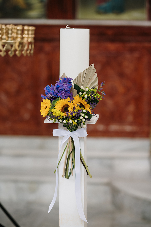 romantic-summer-wedding-kastoria-sunflowers_11