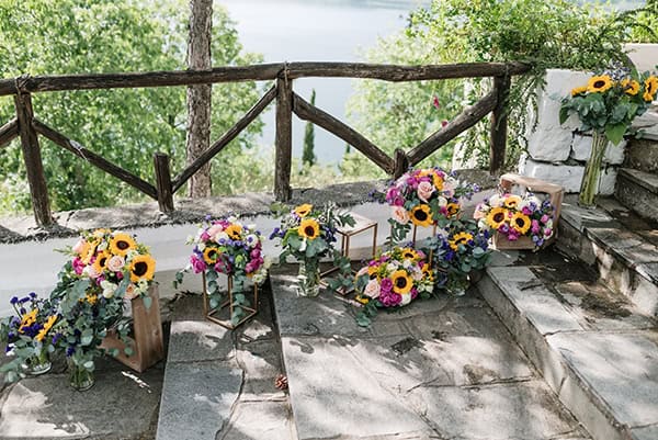 romantic-summer-wedding-kastoria-sunflowers_14