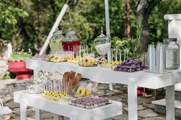 romantic-summer-wedding-kastoria-sunflowers_16