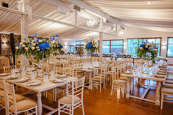 romantic-summer-wedding-white-blue-hydrangeas_32