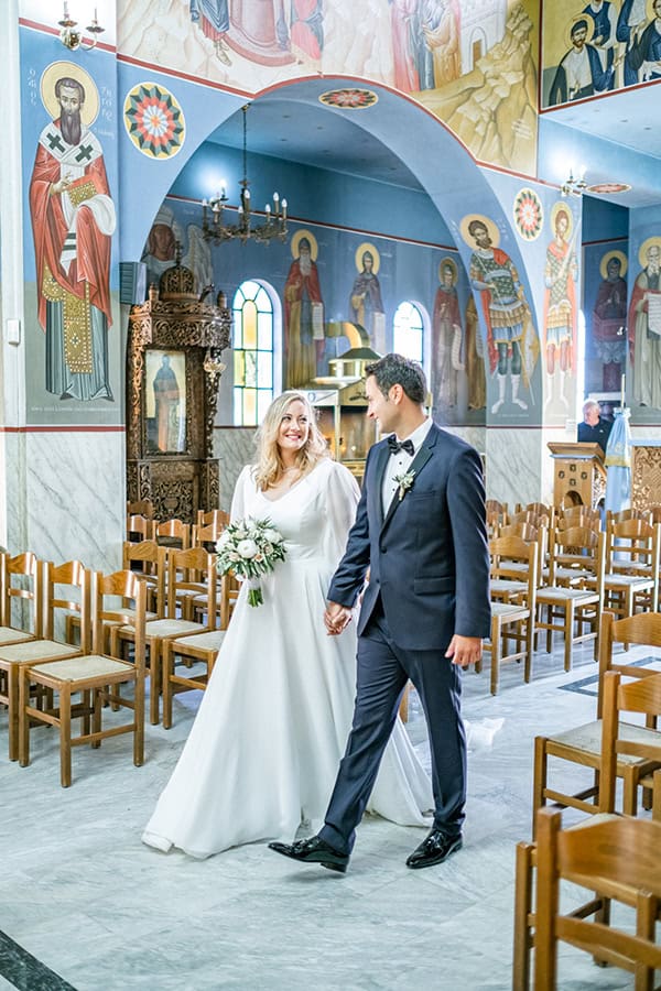 summer-wedding-athens-romantic-details-soft-white-peach-hues_14