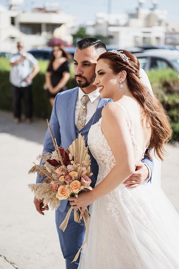 summer-wedding-limassol-pampas-grass-floral-arrangements_33
