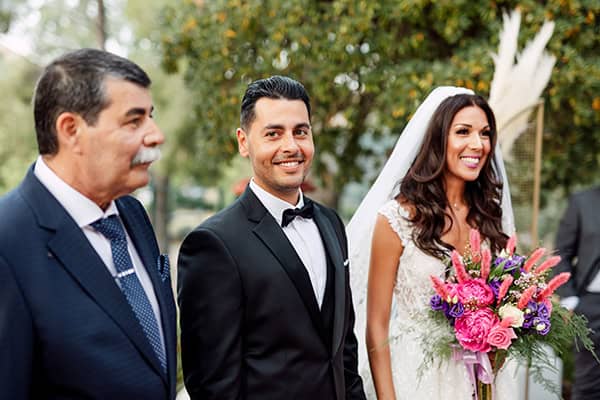 beautiful-summer-wedding-sparta-fuchsia-flowers_10