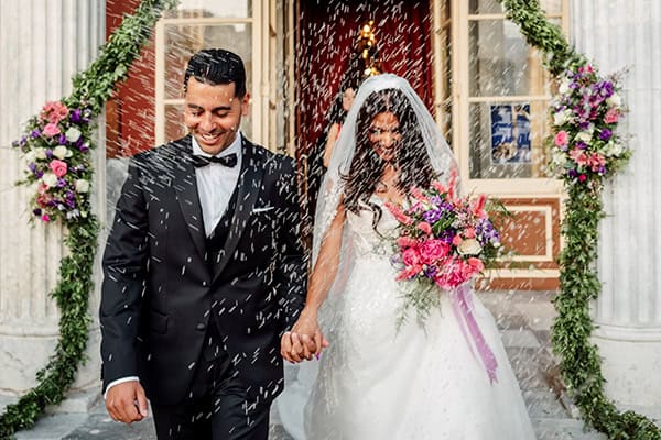 beautiful-summer-wedding-sparta-fuchsia-flowers_11x