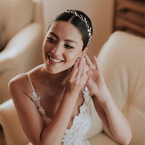 Ένας υπέροχος καλοκαιρινός γάμος με πανέμορφο ανθοστολισμό στα χρώματα της τερακότας │ Νάταλη & Ζαχαρίας