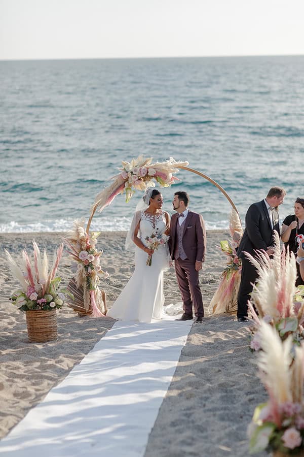 destination-summer-wedding-preveza-pastel-hues_12