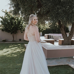 Destination γάμος στην Αθήνα με τριαντάφυλλα | Genevieve & Jimmy