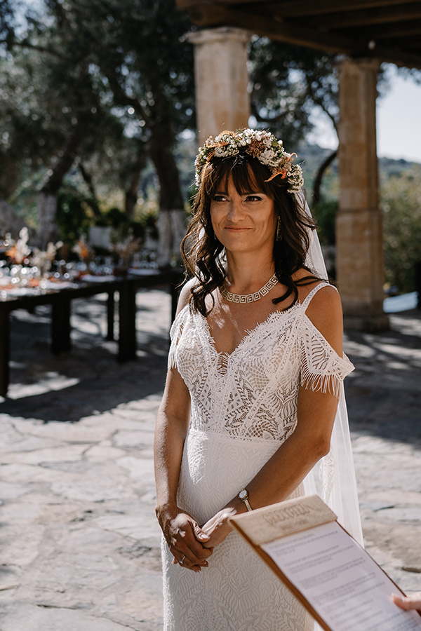 destination-wedding-crete-lovely-pampas-grass-rustic-details_19