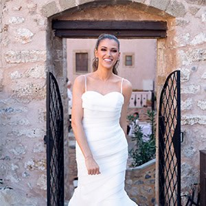 Υπέροχος ρουστίκ γάμος στη Μονεμβασιά με πανέμορφα λουλούδια σε πορτοκαλί αποχρώσεις │ Διονυσία & Βασίλης
