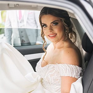 Όμορφος γάμος στη Θεσσαλονίκη με λευκές και γαλάζιες ορτανσίες │ Ελίζα & Γιώργος